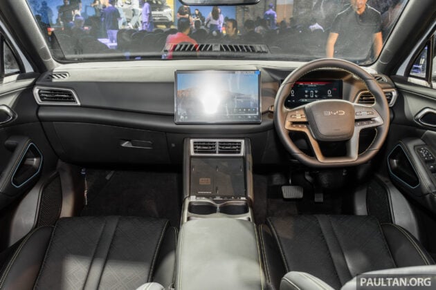 BYD Atto 2 我国正式发布, 纯电动B-Segment SUV, 续航里程最长可达410公里, 7.9秒破百, 单一版本售价RM100,000