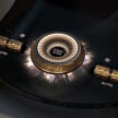 Bentley EXP 15 概念车发表！三门三座布局 Fastback；2026年宾利首款纯电动车的原型，预示品牌未来设计方向
