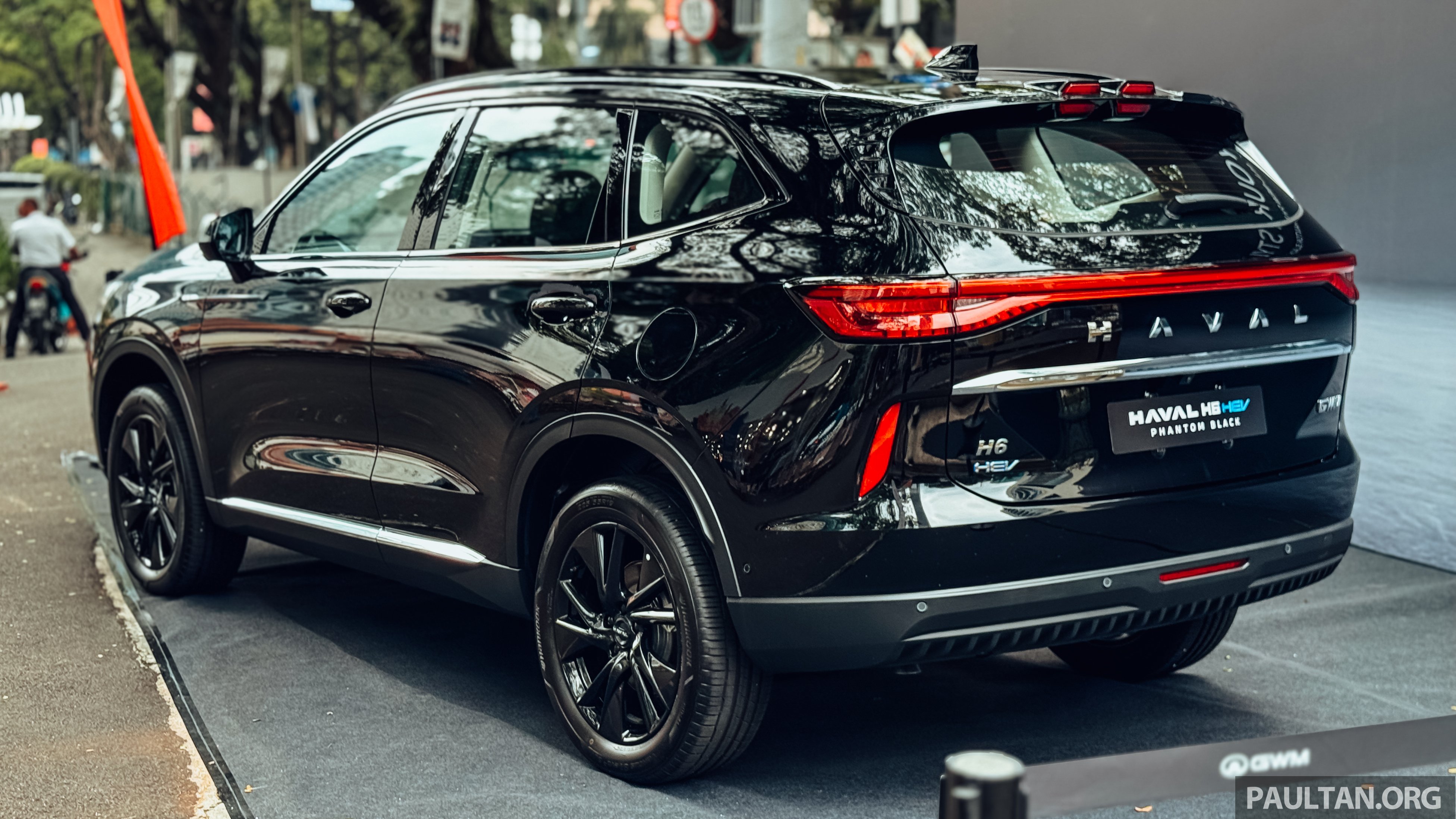 GWM Haval H6 HEV 本地追加 Phantom Black 内饰！电池质保延长至10年，现车主免费升级，转卖车辆主也受保