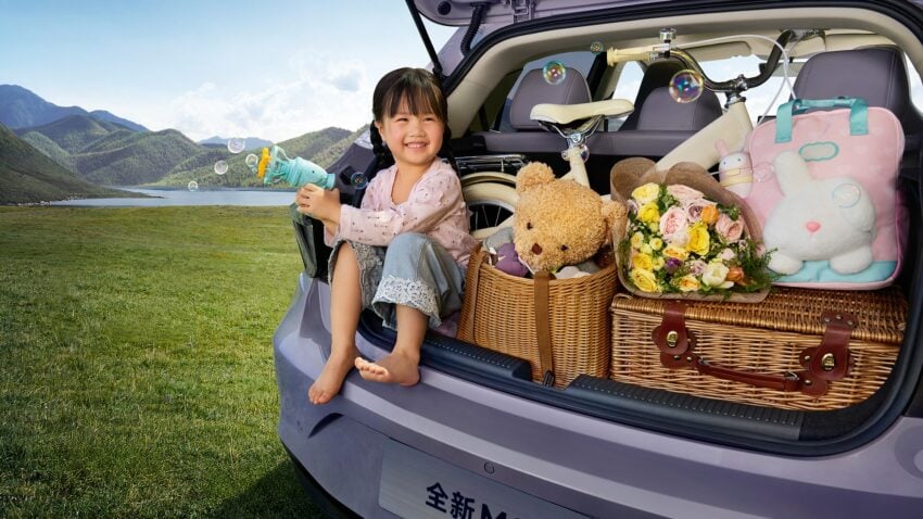 2025 MG4 EV 纯电五门掀背小车中国开启预购, 续航里程最长可达530公里, 20分钟充电至80%, 预售价从4.3万令吉起 304499