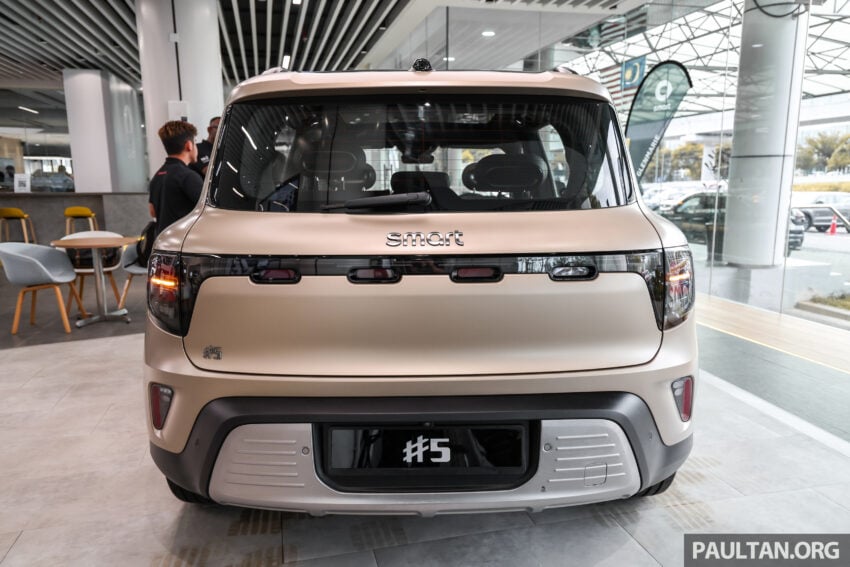 2025 smart #5 我国规格确认, 续航里程最长590公里, 15分钟充电至80%, 最快3.8秒破百, 搭载 Sennheiser 音响系统 305865