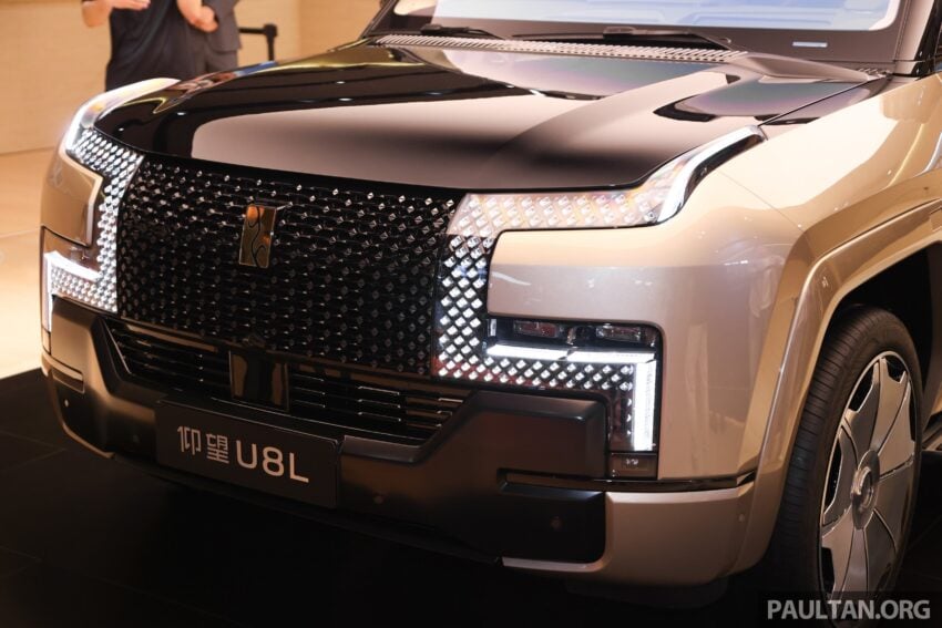 比亚迪仰望 U8L 中国正式上市, 对标 Rolls Royce Cullinan 的超奢华SUV, 2.0L油电增程系统, 售价从77.14万令吉起 304268