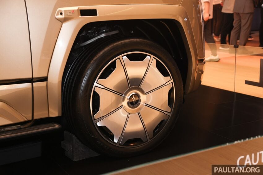 比亚迪仰望 U8L 中国正式上市, 对标 Rolls Royce Cullinan 的超奢华SUV, 2.0L油电增程系统, 售价从77.14万令吉起 304269