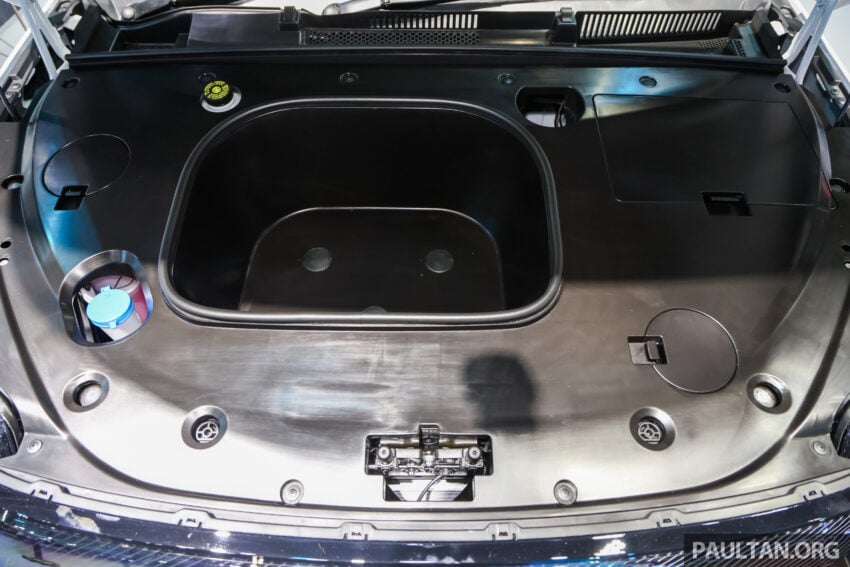 现身原厂宣传海报! Jaecoo J5 与 Omoda C9 PHEV 即将来马, 或在本月21至24日于吉隆坡 Desa Park City 亮相? 304408