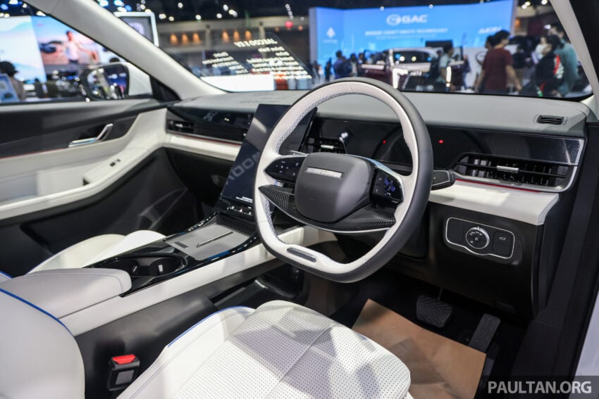 现身原厂宣传海报! Jaecoo J5 与 Omoda C9 PHEV 即将来马, 或在本月21至24日于吉隆坡 Desa Park City 亮相? 304409