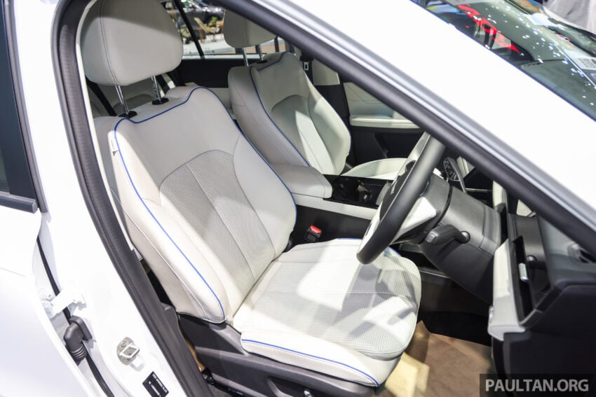 现身原厂宣传海报! Jaecoo J5 与 Omoda C9 PHEV 即将来马, 或在本月21至24日于吉隆坡 Desa Park City 亮相? 304412
