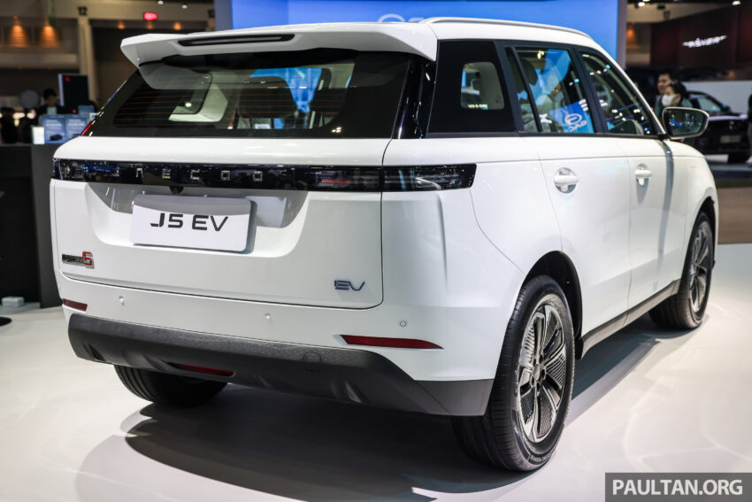 现身原厂宣传海报! Jaecoo J5 与 Omoda C9 PHEV 即将来马, 或在本月21至24日于吉隆坡 Desa Park City 亮相? 304402