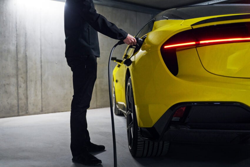 2026 Lotus Emeya 升级版本地开卖！调整车系阵容、命名和价格，入门款 Emeya 600 售RM459k，较之前便宜10万 304896