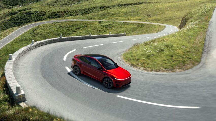2026 Tesla Model Y Performance 全球首发, 定位车系旗舰性能版, 3.5秒破百, 极速250km/h, 续航里程可达580公里 306392