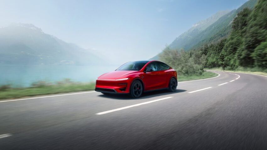 2026 Tesla Model Y Performance 全球首发, 定位车系旗舰性能版, 3.5秒破百, 极速250km/h, 续航里程可达580公里 306394