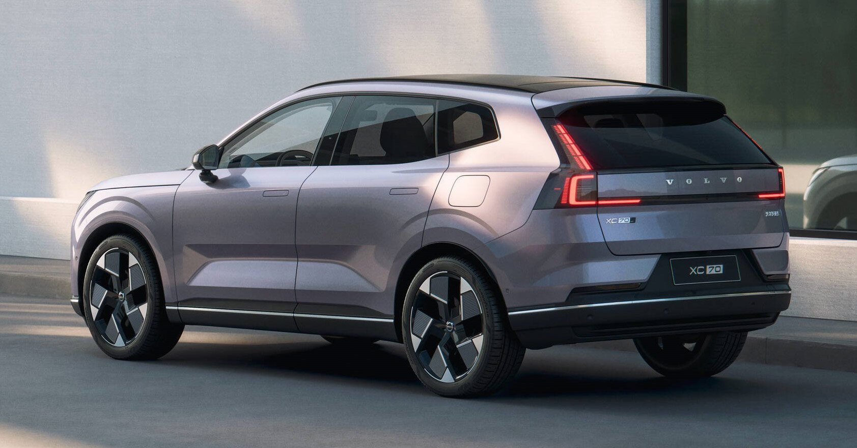 品牌首款增程插混车型，全新 Volvo XC70 正式首发！定位中大型SUV；综合续航里程破1,200公里、纯电续航212公里