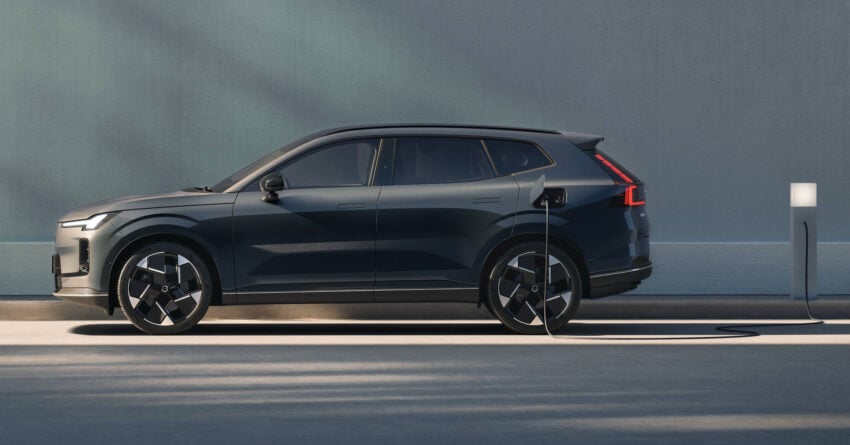 品牌首款增程插混车型，全新 Volvo XC70 正式首发！定位中大型SUV；综合续航里程破1,200公里、纯电续航212公里 306354