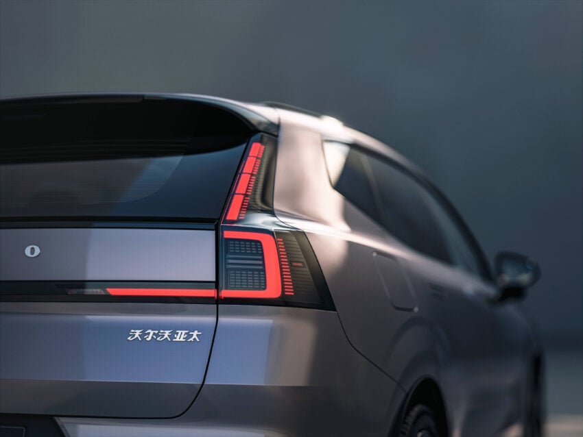 品牌首款增程插混车型，全新 Volvo XC70 正式首发！定位中大型SUV；综合续航里程破1,200公里、纯电续航212公里 306358