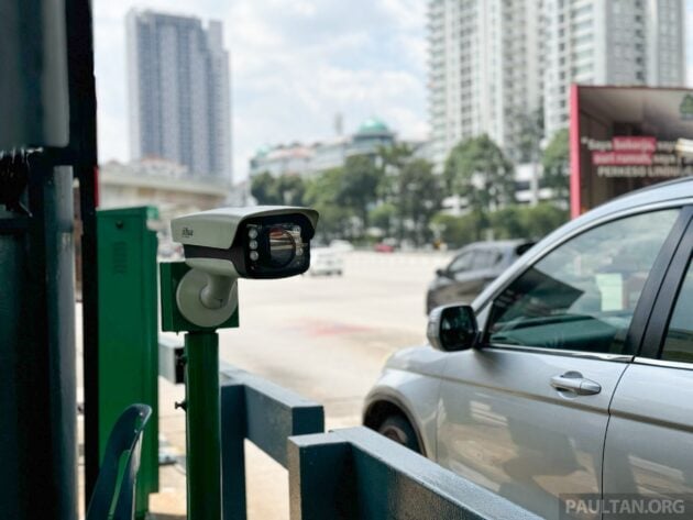 使用车牌自动辨识系统缴付过路费, 南北大道10月开始于北马13个收费站率先启用 ANPR 系统, 使用 JustGo App付费