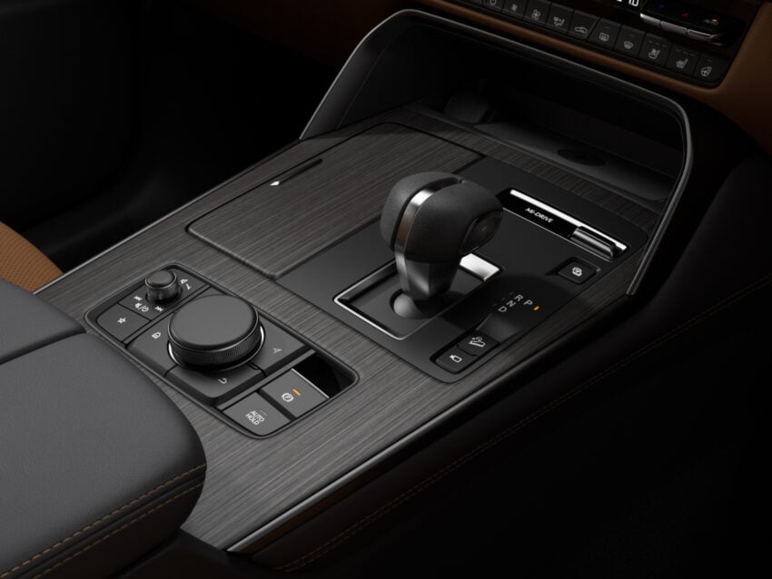 2025 Mazda CX-80 2.5G PHEV AWD 本地发布, 搭载2.5L PHEV混动系统, 综合油耗1.6L/100km, 售价33.16万令吉 306496
