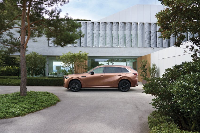 2025 Mazda CX-80 2.5G PHEV AWD 本地发布, 搭载2.5L PHEV混动系统, 综合油耗1.6L/100km, 售价33.16万令吉 306477