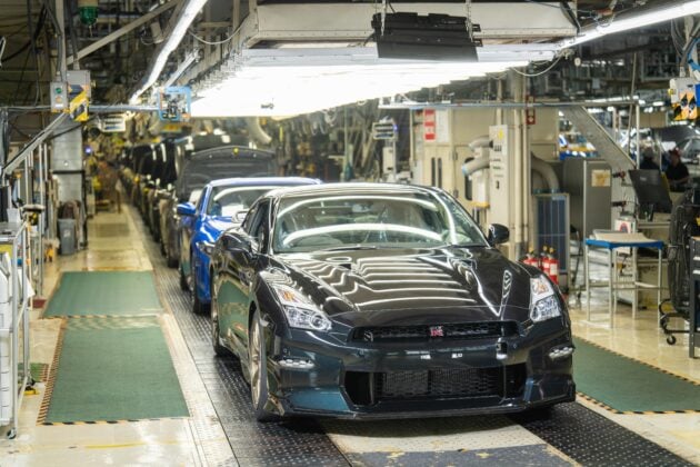 Nissan GT-R R35 正式停产, 最后一辆 GT-R Premium Edition T-Spec 下线交付给日本客户, 原厂确认有后继车款