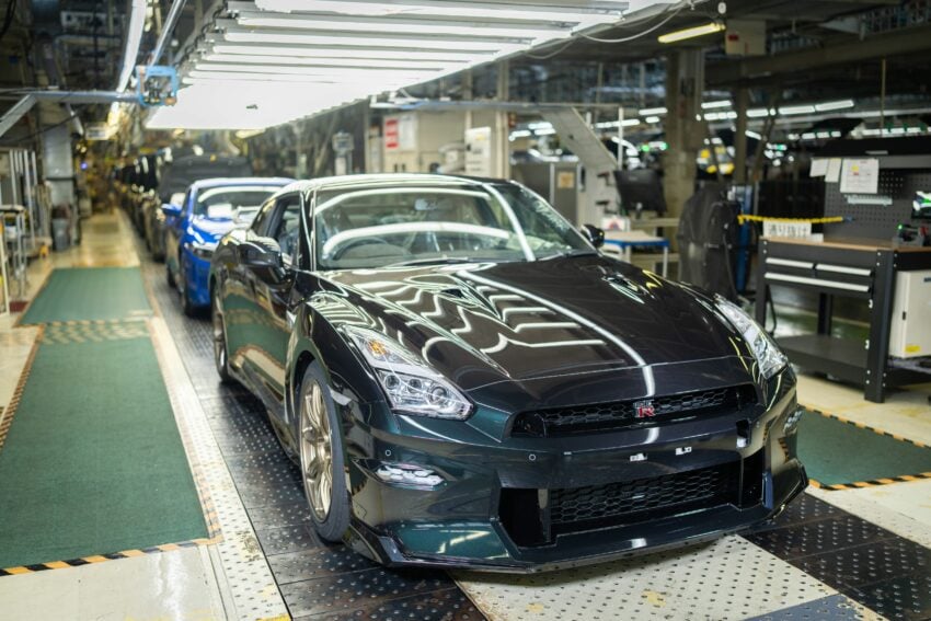 Nissan GT-R R35 正式停产, 最后一辆 GT-R Premium Edition T-Spec 下线交付给日本客户, 原厂确认有后继车款 306306