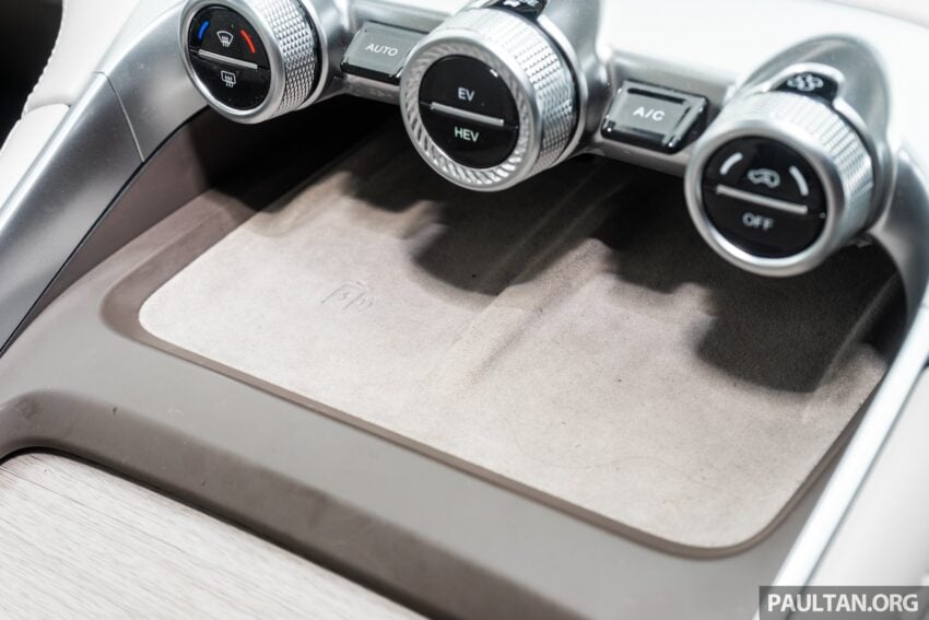 现身原厂宣传海报! Jaecoo J5 与 Omoda C9 PHEV 即将来马, 或在本月21至24日于吉隆坡 Desa Park City 亮相? 304457