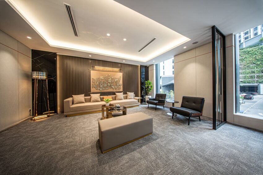 极氪 Zeekr Centre KLCC 正式开幕！展厅占地4,800平方尺，位于隆市中心黄金地段；由 Preeminent Auto 运营 305388