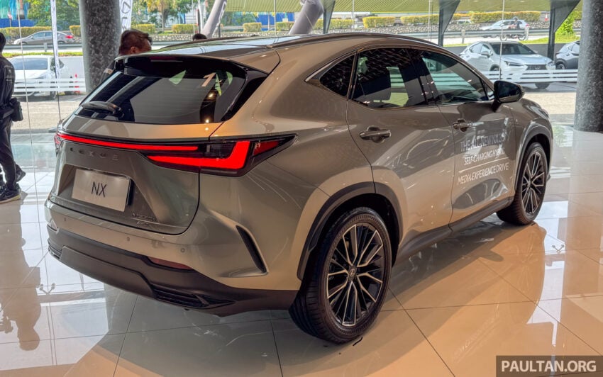 2025 Lexus NX 350h Luxury 实拍+简单试驾心得, 让人惊艳的动力表现, 依旧出色的驾驶与组装品质, 售价39.6万令吉 308920