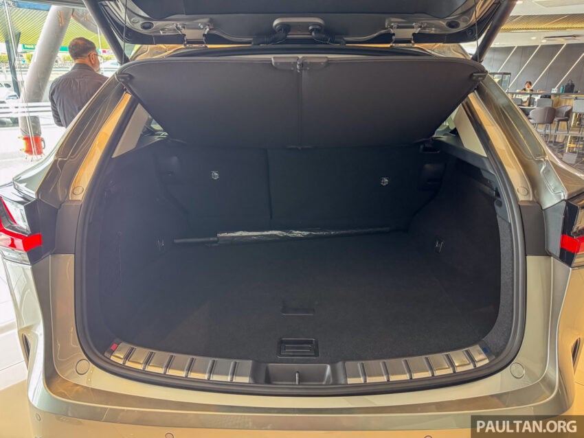 2025 Lexus NX 350h Luxury 实拍+简单试驾心得, 让人惊艳的动力表现, 依旧出色的驾驶与组装品质, 售价39.6万令吉 308926
