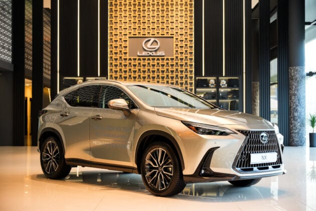 2025 Lexus NX 350h Luxury 实拍+简单试驾心得, 让人惊艳的动力表现, 依旧出色的驾驶与组装品质, 售价39.6万令吉