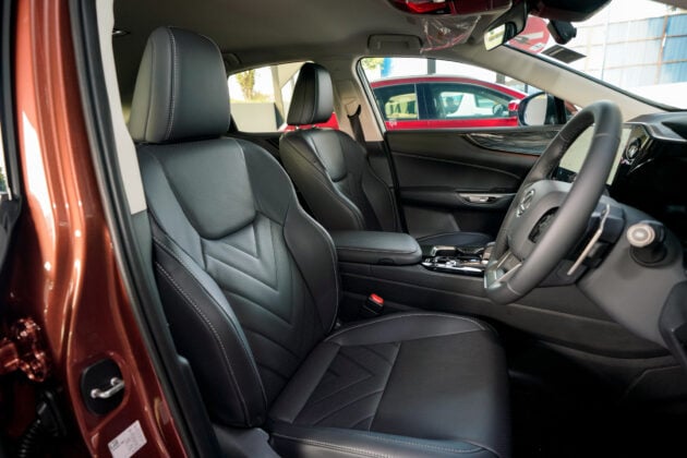 2025 Lexus NX 350h Luxury 实拍+简单试驾心得, 让人惊艳的动力表现, 依旧出色的驾驶与组装品质, 售价39.6万令吉