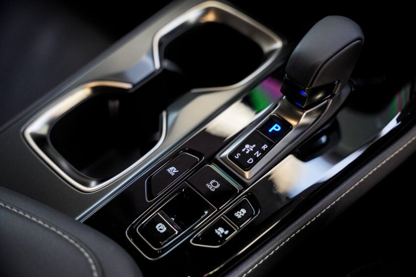 2025 Lexus NX 350h Luxury 实拍+简单试驾心得, 让人惊艳的动力表现, 依旧出色的驾驶与组装品质, 售价39.6万令吉 309022