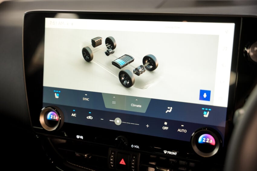 2025 Lexus NX 350h Luxury 实拍+简单试驾心得, 让人惊艳的动力表现, 依旧出色的驾驶与组装品质, 售价39.6万令吉 309026