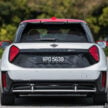 2025 MINI JCW Electric 完整实拍图集+简单评测, 续航里程371公里, 5.9秒破百, 驾驶感最纯粹的纯电动掀背小钢炮