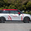 2025 MINI JCW Electric 完整实拍图集+简单评测, 续航里程371公里, 5.9秒破百, 驾驶感最纯粹的纯电动掀背小钢炮