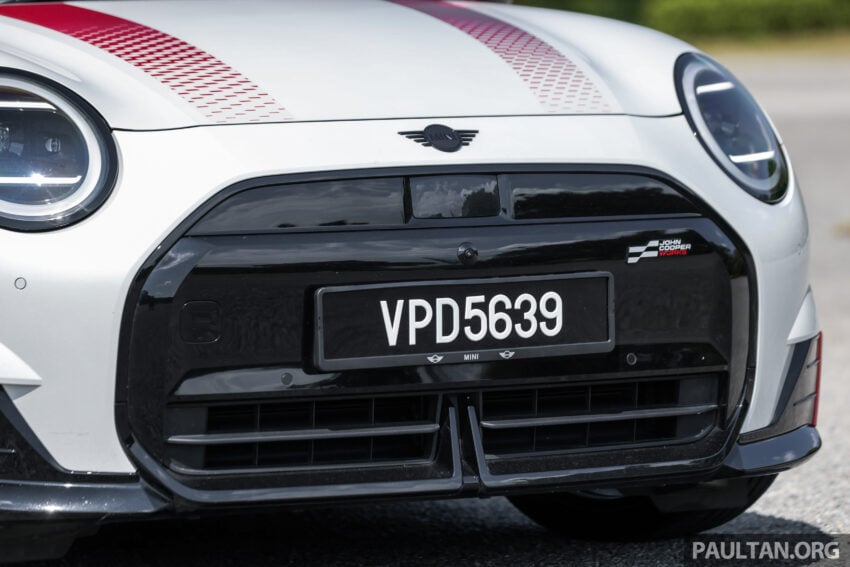 2025 MINI JCW Electric 完整实拍图集+简单评测, 续航里程371公里, 5.9秒破百, 驾驶感最纯粹的纯电动掀背小钢炮 307893