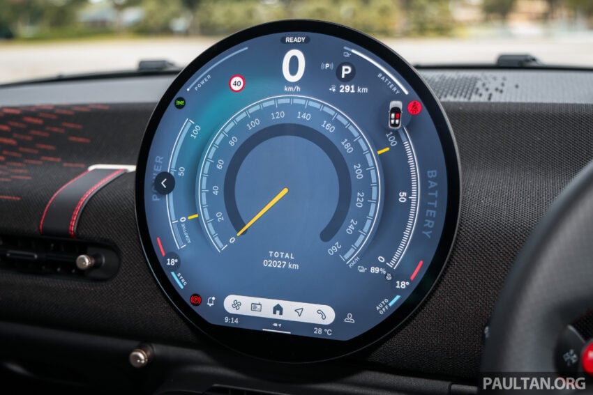 2025 MINI JCW Electric 完整实拍图集+简单评测, 续航里程371公里, 5.9秒破百, 驾驶感最纯粹的纯电动掀背小钢炮 307968