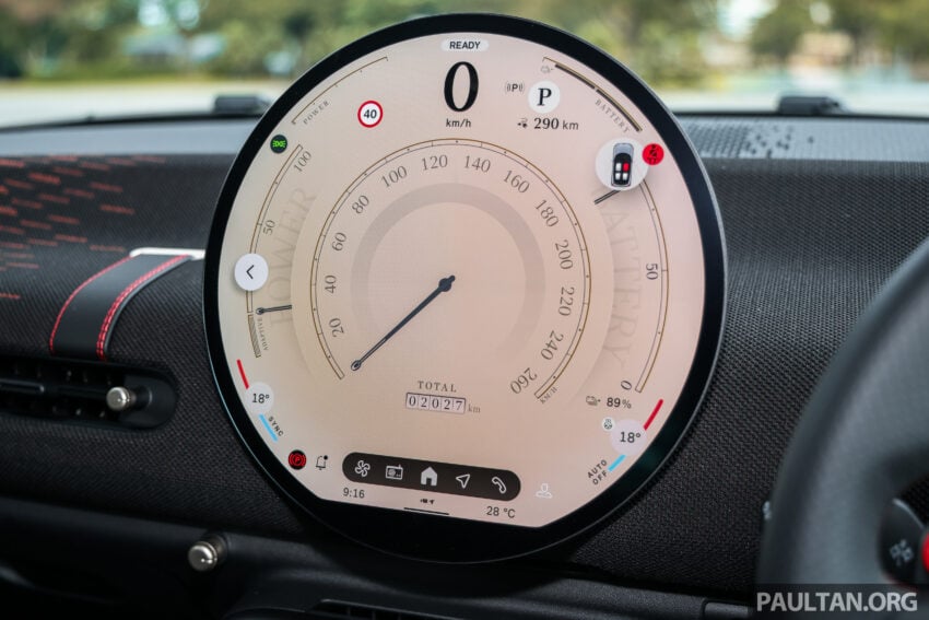2025 MINI JCW Electric 完整实拍图集+简单评测, 续航里程371公里, 5.9秒破百, 驾驶感最纯粹的纯电动掀背小钢炮 307981