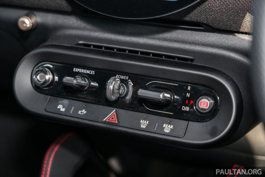 2025 MINI JCW Electric 完整实拍图集+简单评测, 续航里程371公里, 5.9秒破百, 驾驶感最纯粹的纯电动掀背小钢炮 307985