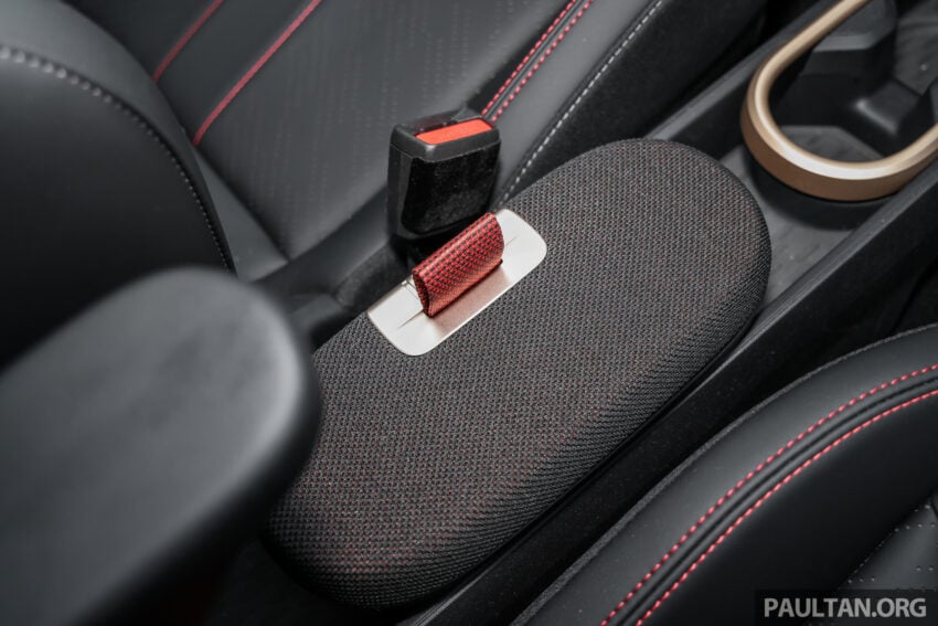 2025 MINI JCW Electric 完整实拍图集+简单评测, 续航里程371公里, 5.9秒破百, 驾驶感最纯粹的纯电动掀背小钢炮 307990