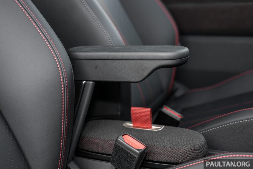 2025 MINI JCW Electric 完整实拍图集+简单评测, 续航里程371公里, 5.9秒破百, 驾驶感最纯粹的纯电动掀背小钢炮 307992