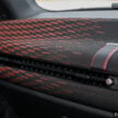 2025 MINI JCW Electric 完整实拍图集+简单评测, 续航里程371公里, 5.9秒破百, 驾驶感最纯粹的纯电动掀背小钢炮