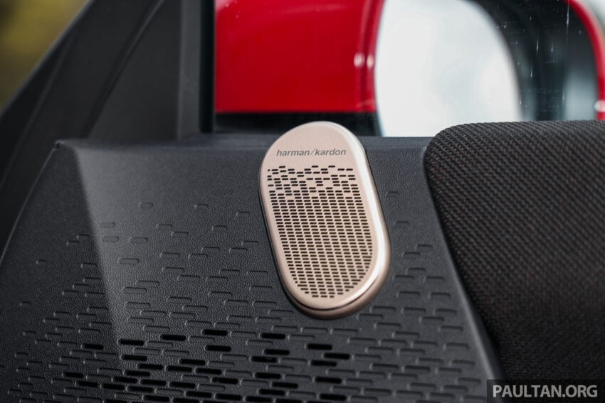 2025 MINI JCW Electric 完整实拍图集+简单评测, 续航里程371公里, 5.9秒破百, 驾驶感最纯粹的纯电动掀背小钢炮 308005