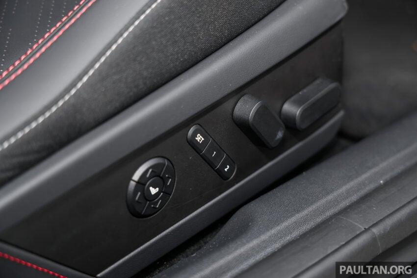 2025 MINI JCW Electric 完整实拍图集+简单评测, 续航里程371公里, 5.9秒破百, 驾驶感最纯粹的纯电动掀背小钢炮 308010