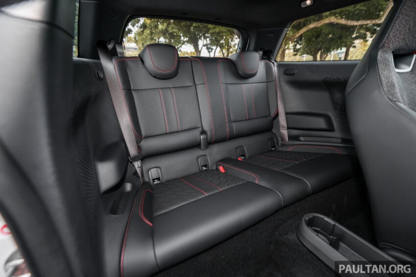 2025 MINI JCW Electric 完整实拍图集+简单评测, 续航里程371公里, 5.9秒破百, 驾驶感最纯粹的纯电动掀背小钢炮 308015