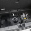 2025 MINI JCW Electric 完整实拍图集+简单评测, 续航里程371公里, 5.9秒破百, 驾驶感最纯粹的纯电动掀背小钢炮