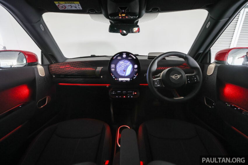 2025 MINI JCW Electric 完整实拍图集+简单评测, 续航里程371公里, 5.9秒破百, 驾驶感最纯粹的纯电动掀背小钢炮 308020