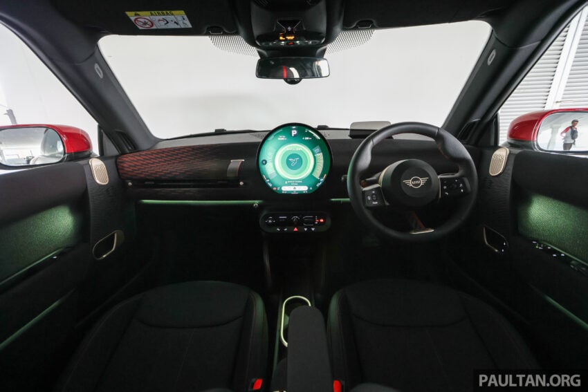 2025 MINI JCW Electric 完整实拍图集+简单评测, 续航里程371公里, 5.9秒破百, 驾驶感最纯粹的纯电动掀背小钢炮 308022