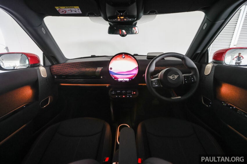 2025 MINI JCW Electric 完整实拍图集+简单评测, 续航里程371公里, 5.9秒破百, 驾驶感最纯粹的纯电动掀背小钢炮 308023