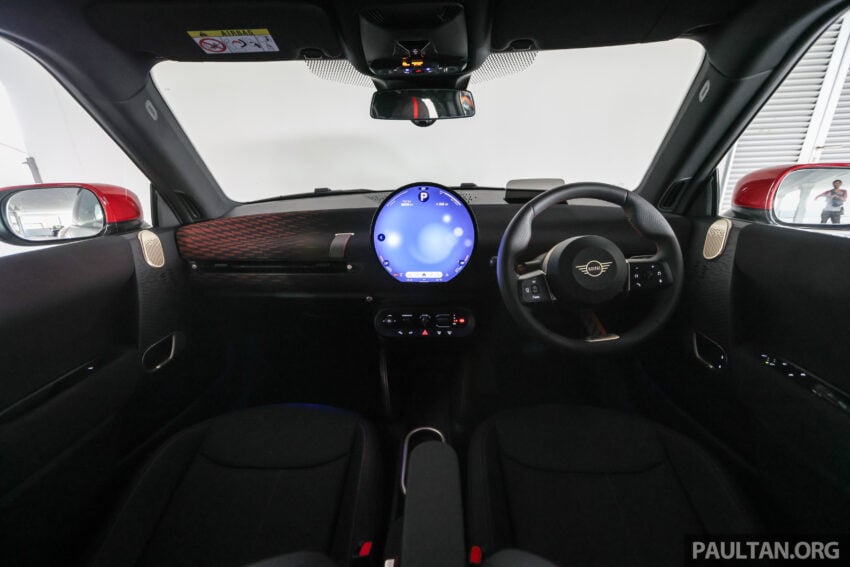 2025 MINI JCW Electric 完整实拍图集+简单评测, 续航里程371公里, 5.9秒破百, 驾驶感最纯粹的纯电动掀背小钢炮 308026