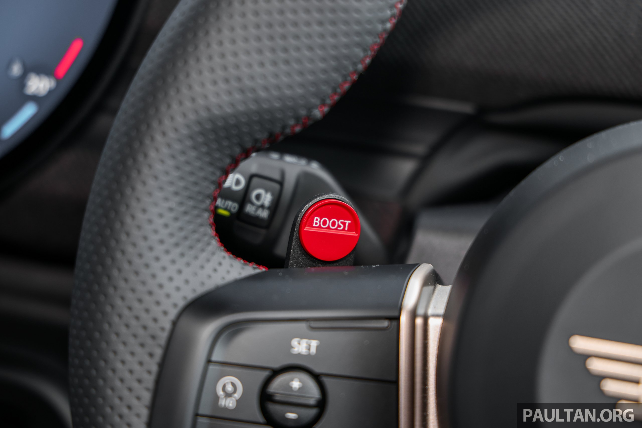 试驾：MINI JCW Aceman Electric，电动时代的卡丁车味