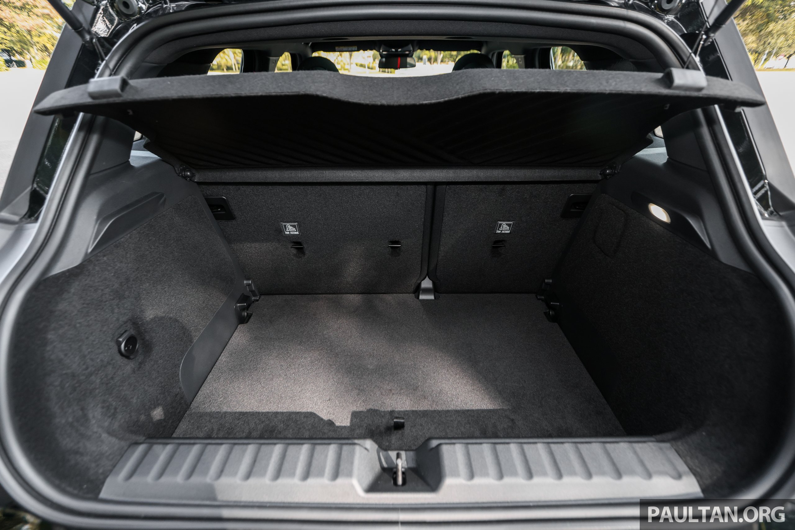 试驾：MINI JCW Aceman Electric，电动时代的卡丁车味