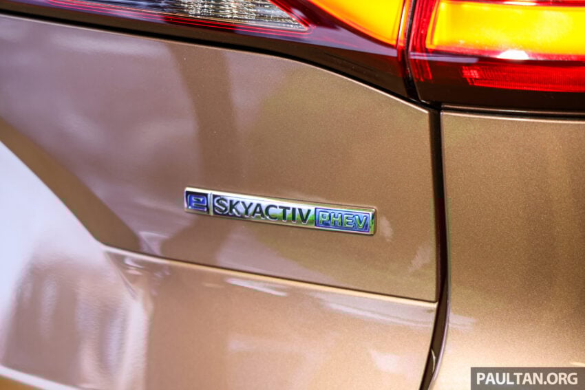 2025 Mazda CX-80 2.5G PHEV AWD 本地发布, 搭载2.5L PHEV混动系统, 综合油耗1.6L/100km, 售价33.16万令吉 306675